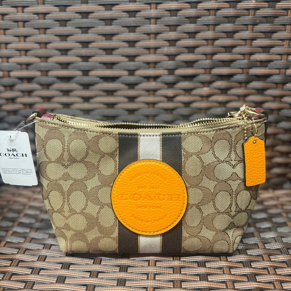 coach Dempsey Shoulder Bag In Signature Jacquard With Stripe And Patch 5483 - Picture 1 of 6